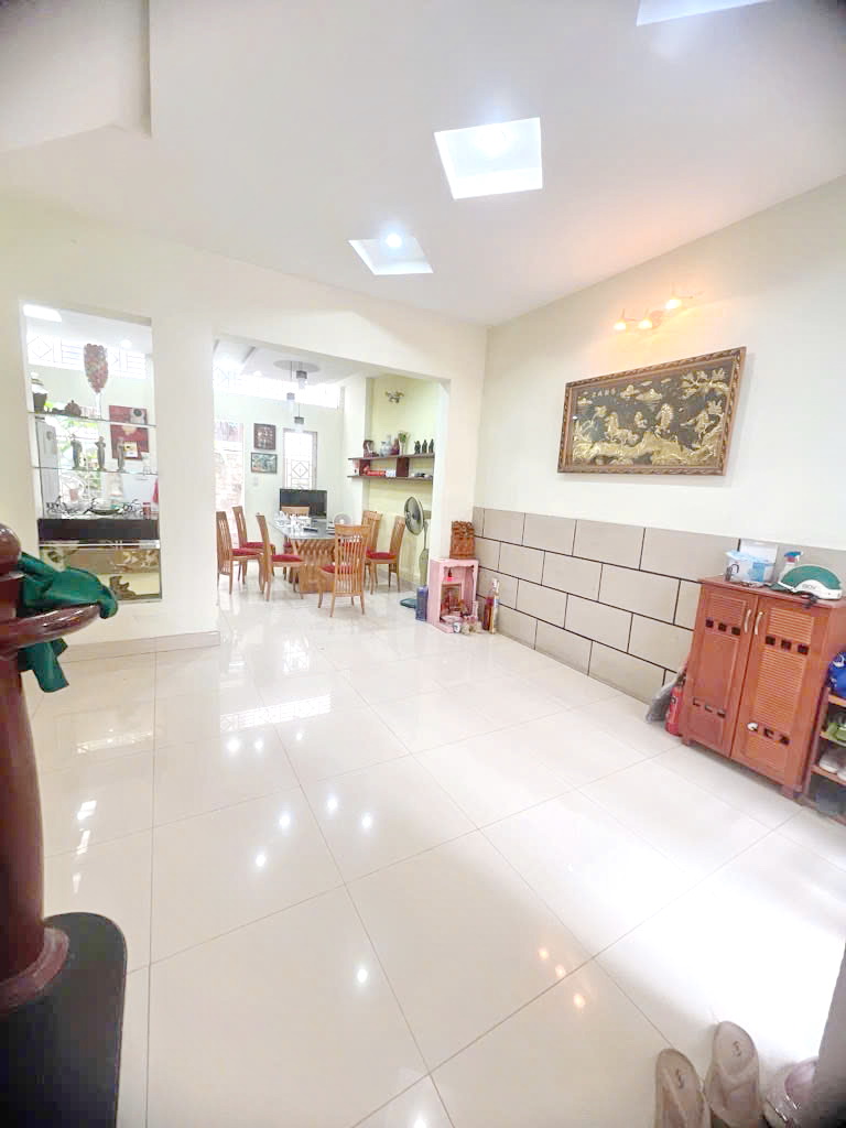 Bán Biệt Thự 3 lầu mặt tiền KDC Tạ Quang Bửu Phường 5 Quận 8